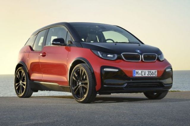 BMW i3: Πρόσβαση στην πράσινη ηλεκτρική ενέργεια μέσω έξυπνης φόρτισης